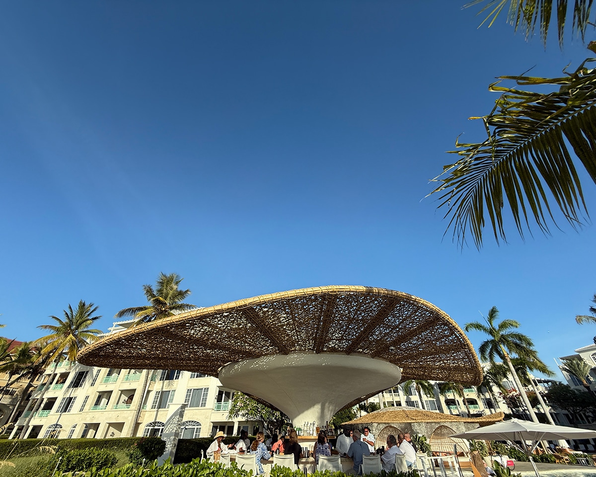 This Is the Most Beautiful Bar in Turks and Caicos 