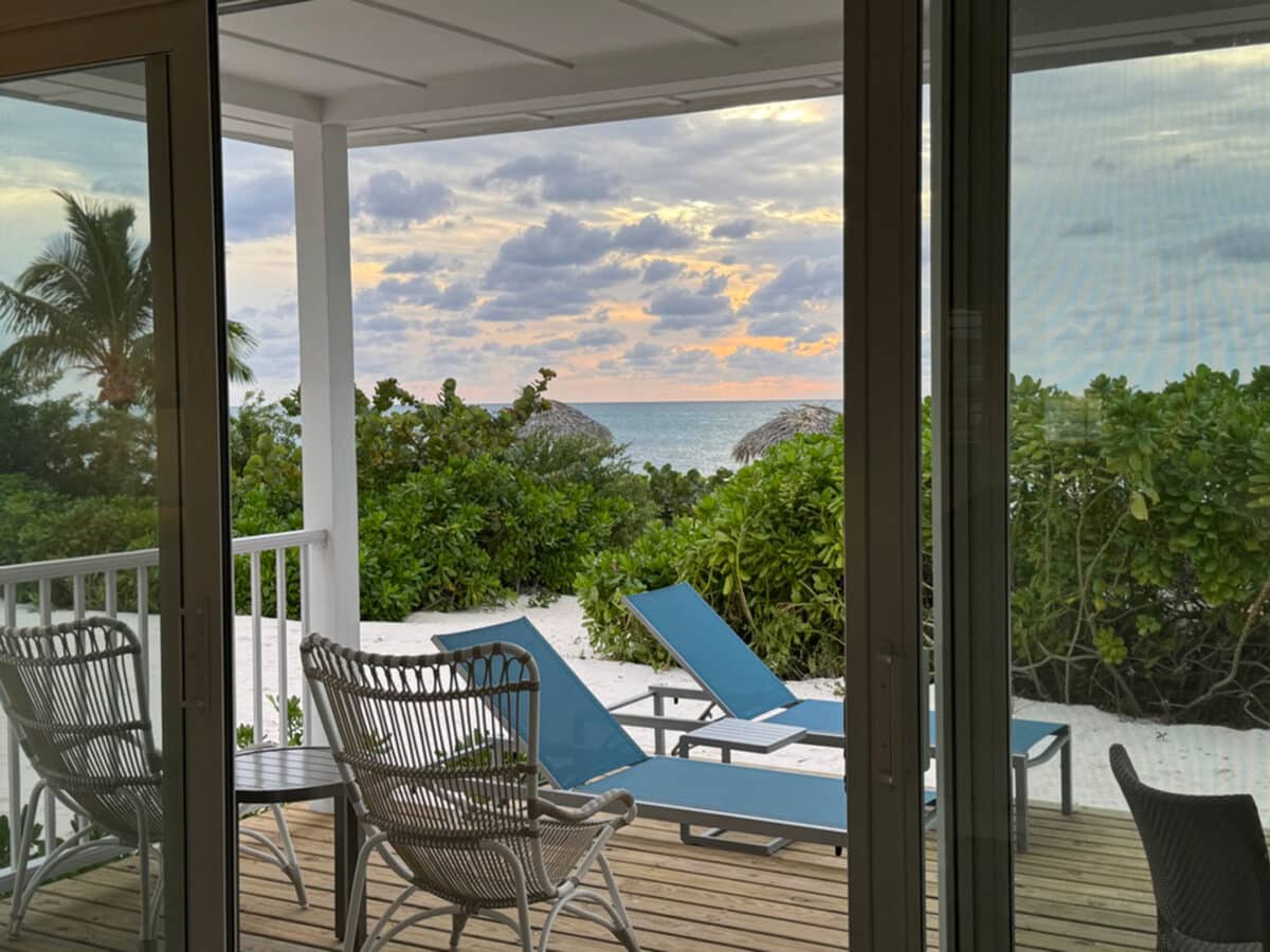 bahamas resort bungalow