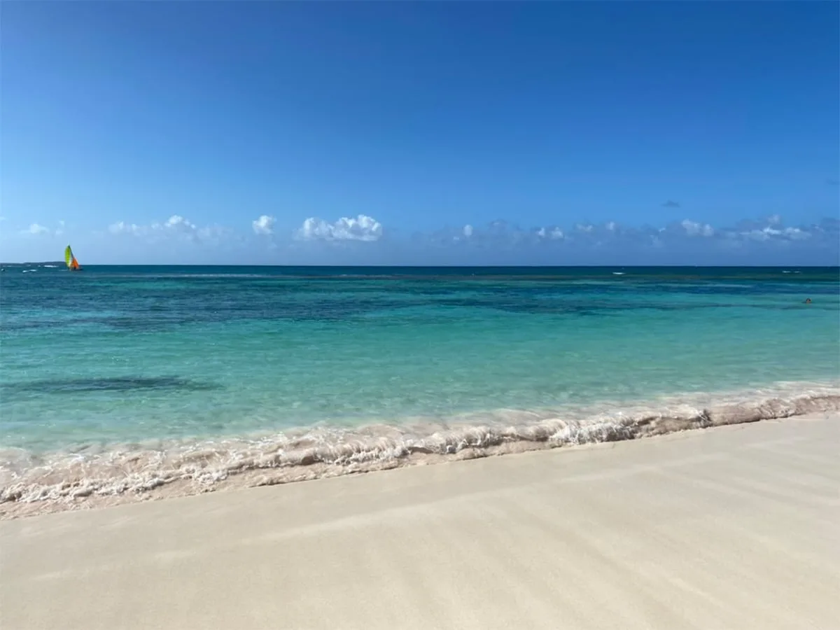 antigua serene beach