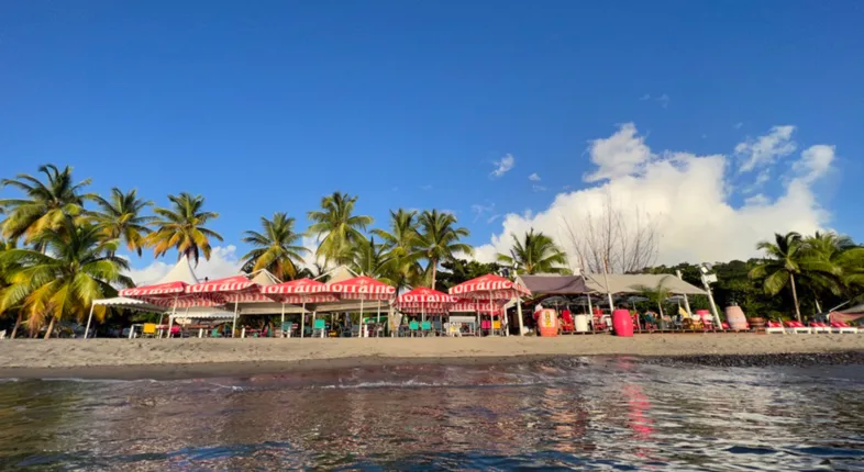 beach bar martinique