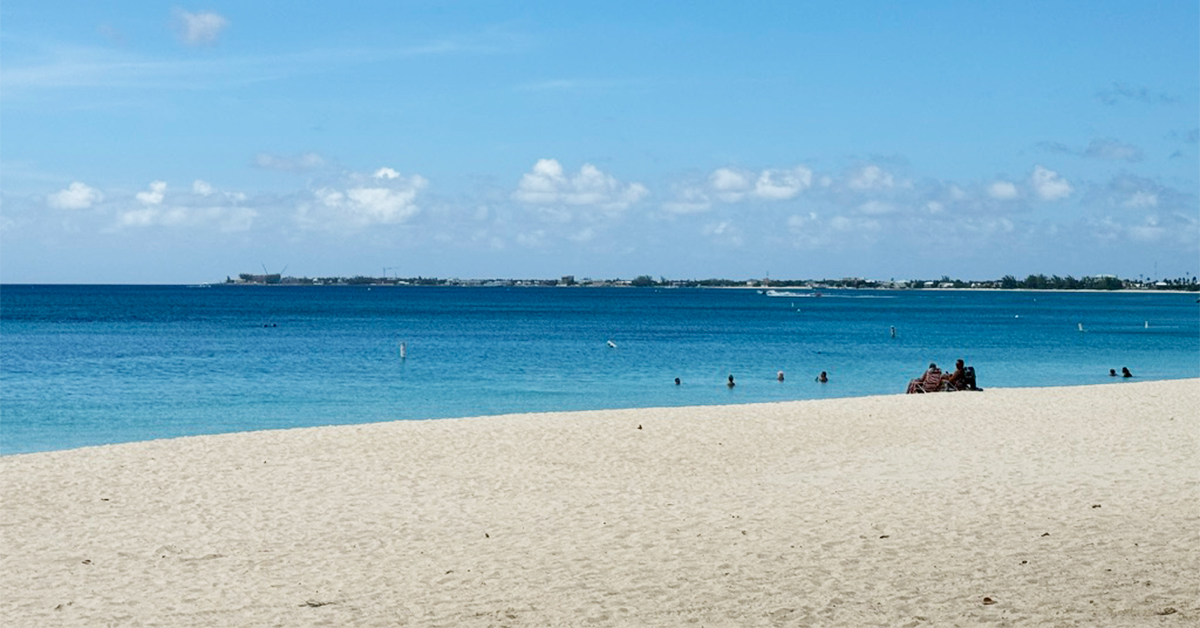 spirit airlines grand cayman