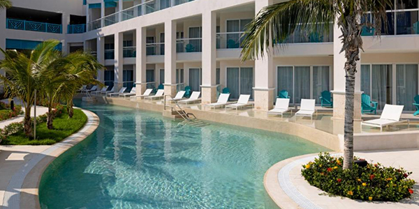 all-inclusive cancun swim-up