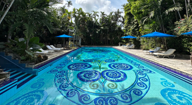 united airlines nassau