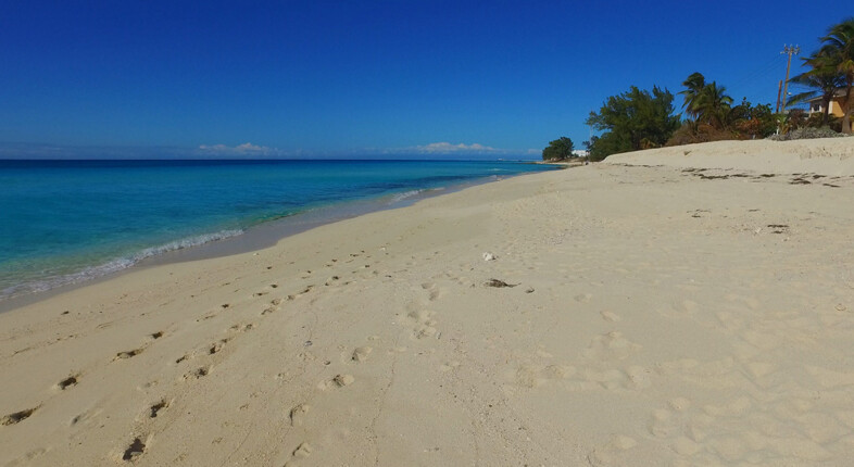 american airlines caribbean island tiny diving