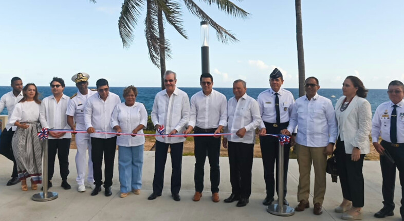 The inauguration of the new phase of the Malecon.