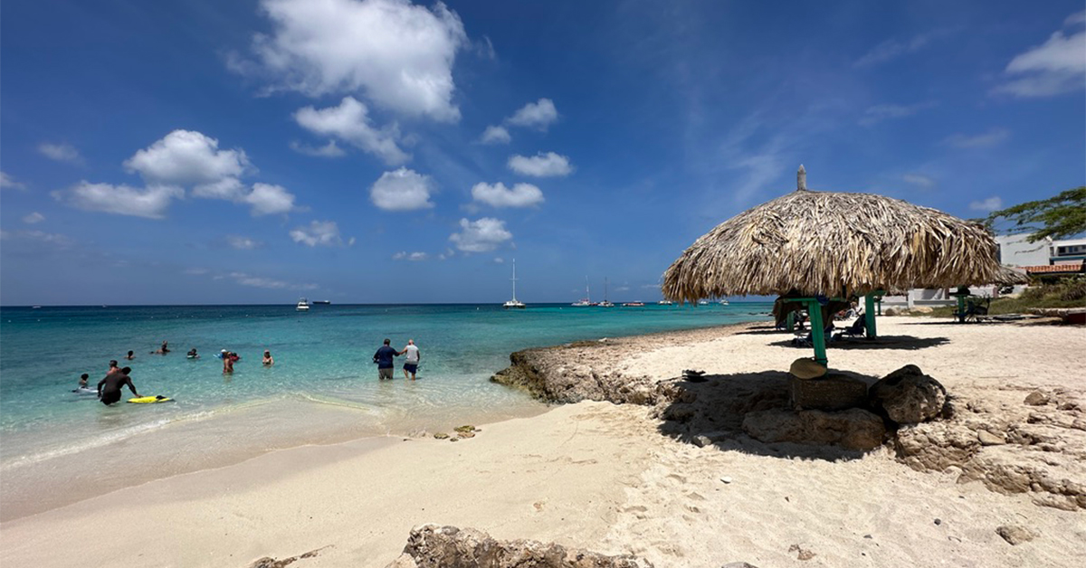 Looking for a Beach Vacation? You Can Fly Nonstop From Boston to Aruba Right Now for $397 on JetBlue