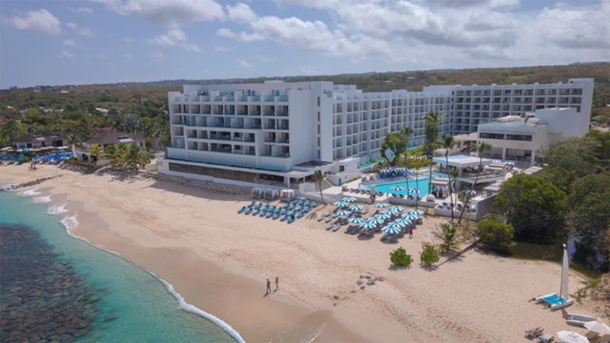 Royalton’s New All-Inclusive Brand Just Opened in Barbados, With Swim-Out Suites, Butler Service — and You Can Book It on Bonvoy Points