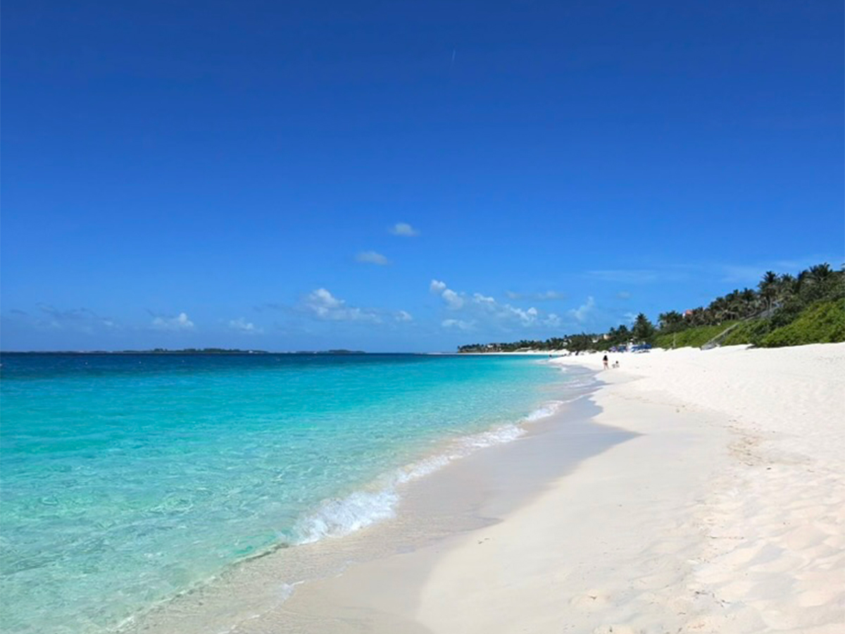 One of the Best Beaches on Earth Is Hidden in Plain Sight on Paradise Island in The Bahamas