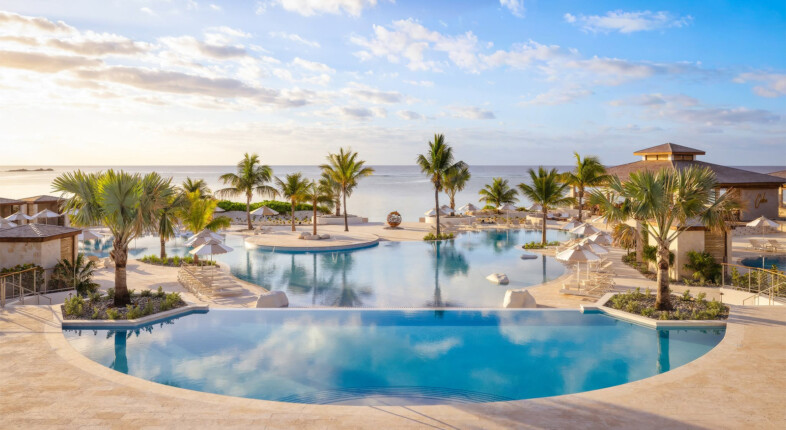 pool at salterra in turks and caicos south caicos
