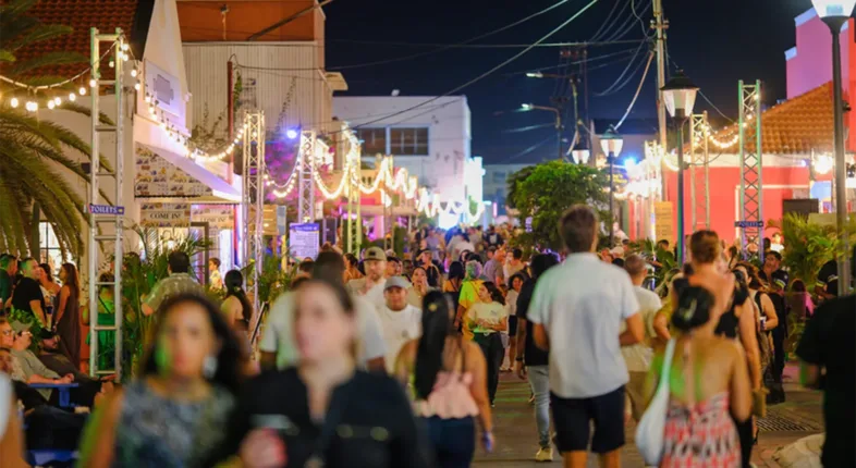 downtown street festival in aruba