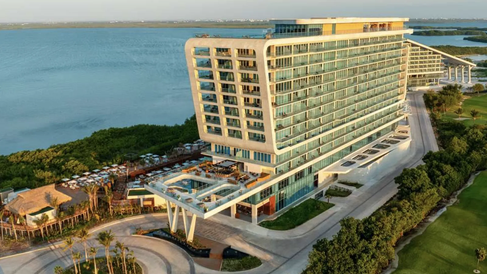 Cancun Tops Thanksgiving Travel Rankings, With Punta Cana, Aruba and Jamaica Also in the Top 10