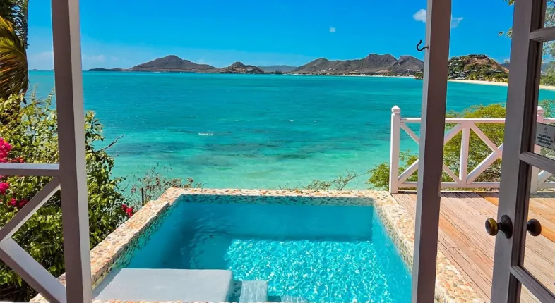 all-inclusive plunge pool