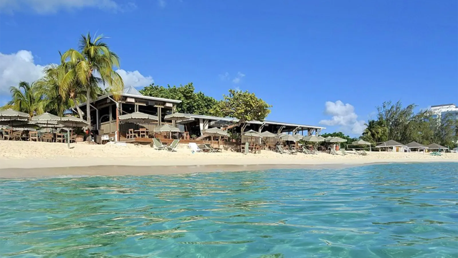 Travelers Keep Flocking to the Cayman Islands, With 10 Straight Months of Growth