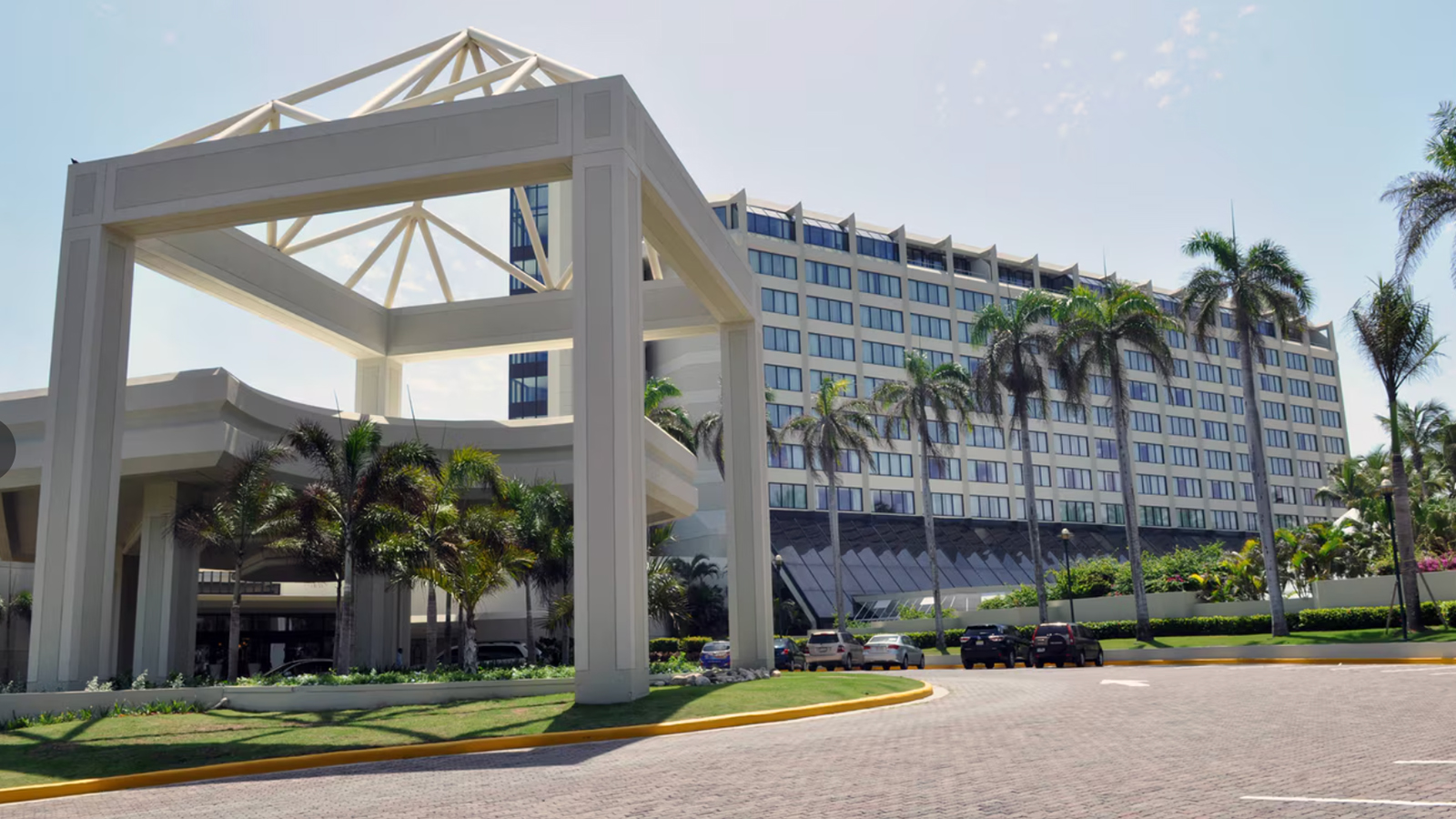 This Historic Marriott in Santo Domingo Is Getting an $11 Million Refresh, With Padel and Poolside Pizza