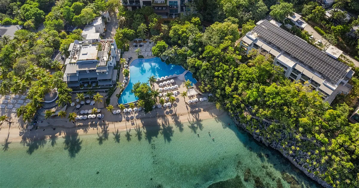 The Caribbean Island of Roatan Is Heating Up, With New Nonstop Flights, World-Class Diving and a Growing Hotel Scene